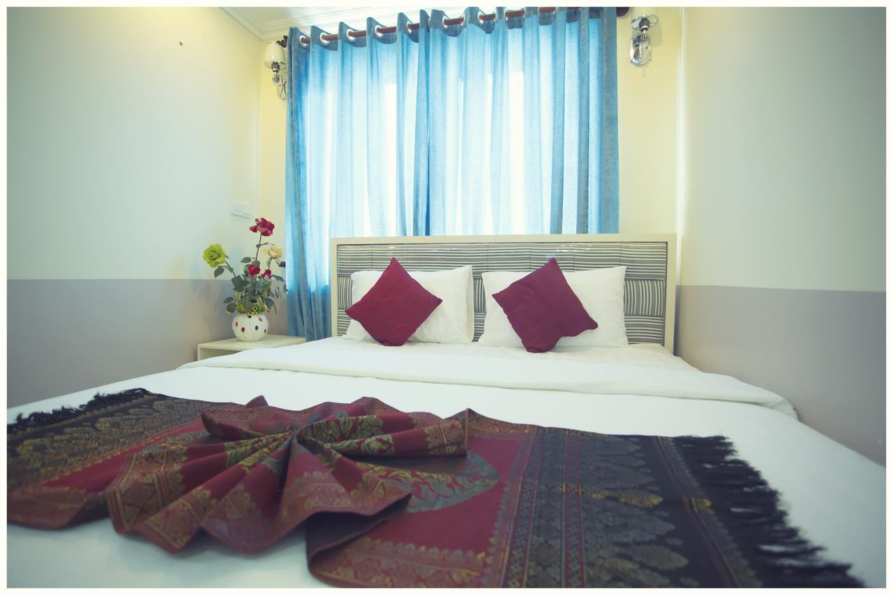 Raksmey Suo Hotel Phnom Penh Exterior photo