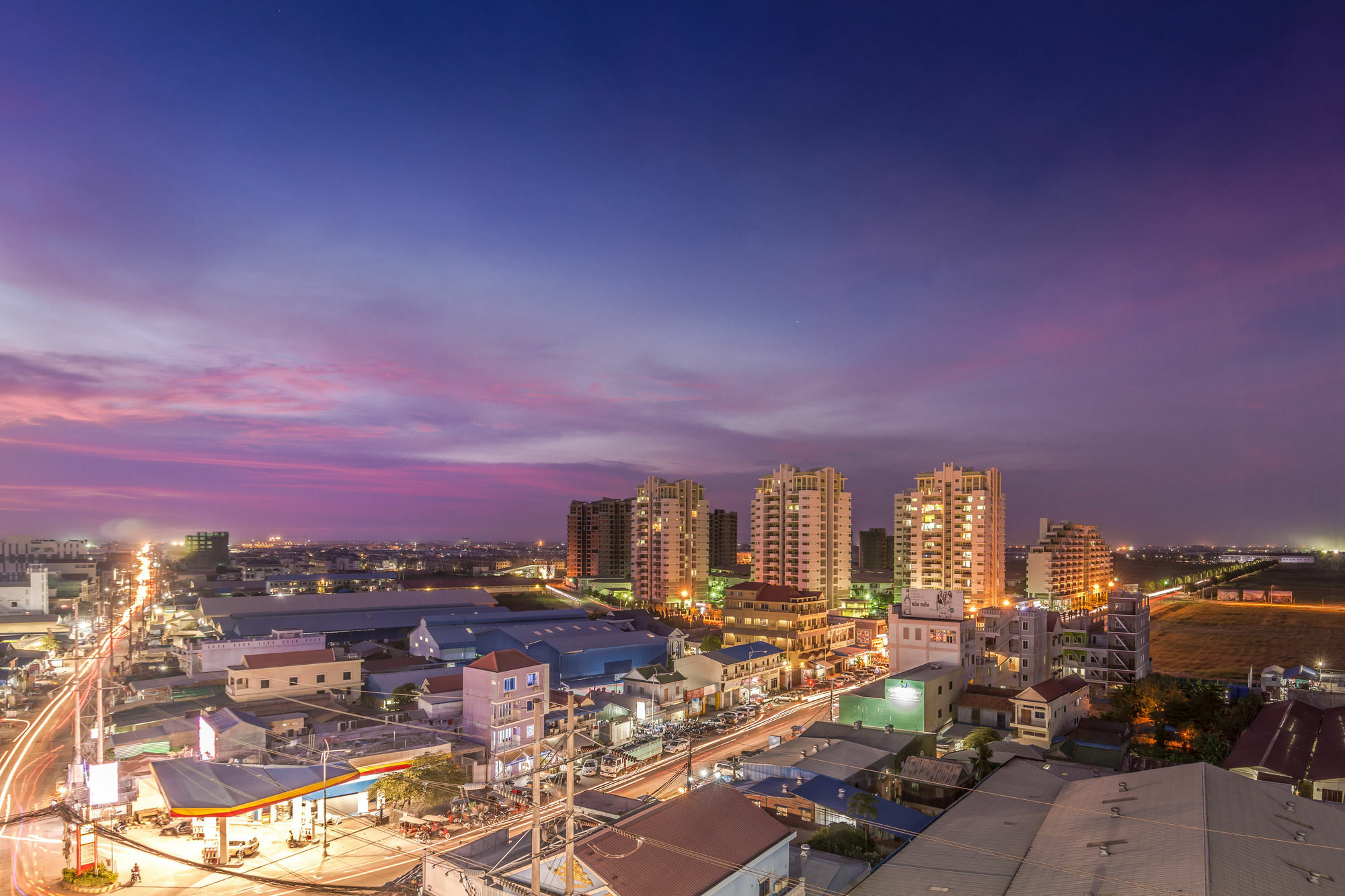 Raksmey Suo Hotel Phnom Penh Exterior photo