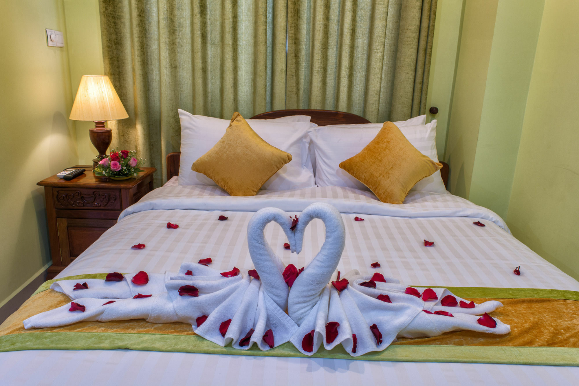 Raksmey Suo Hotel Phnom Penh Exterior photo