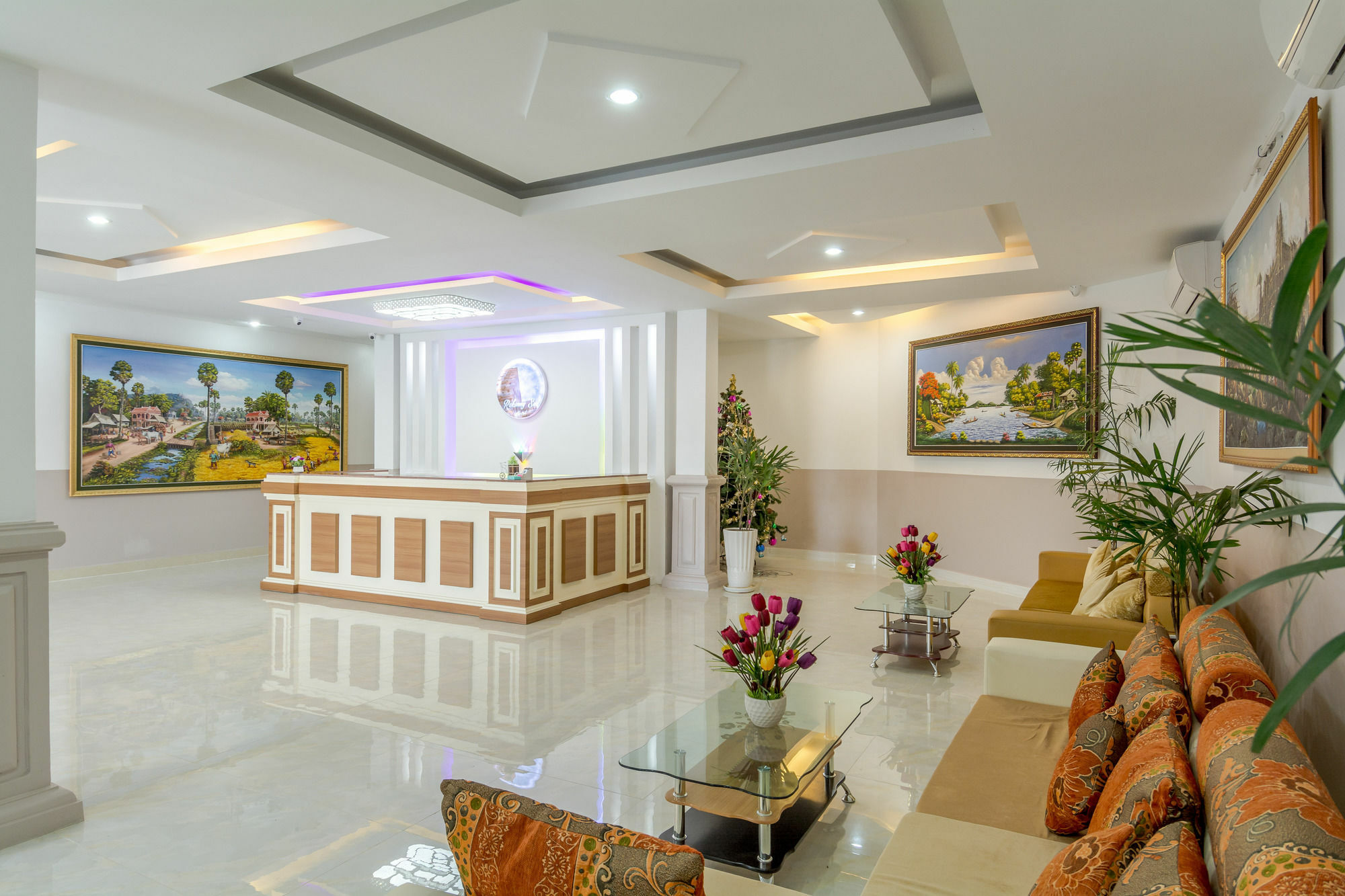 Raksmey Suo Hotel Phnom Penh Exterior photo