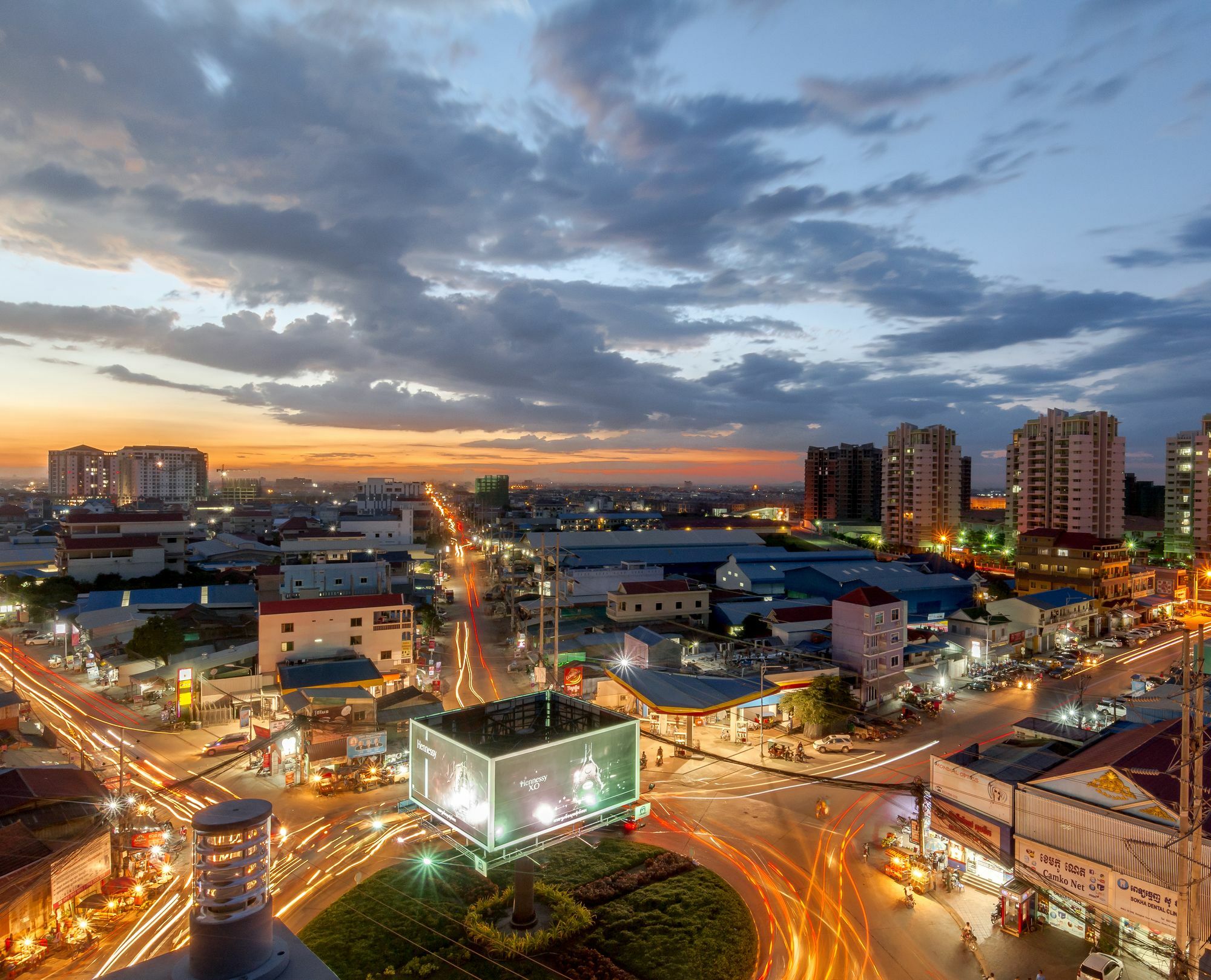 Raksmey Suo Hotel Phnom Penh Exterior photo