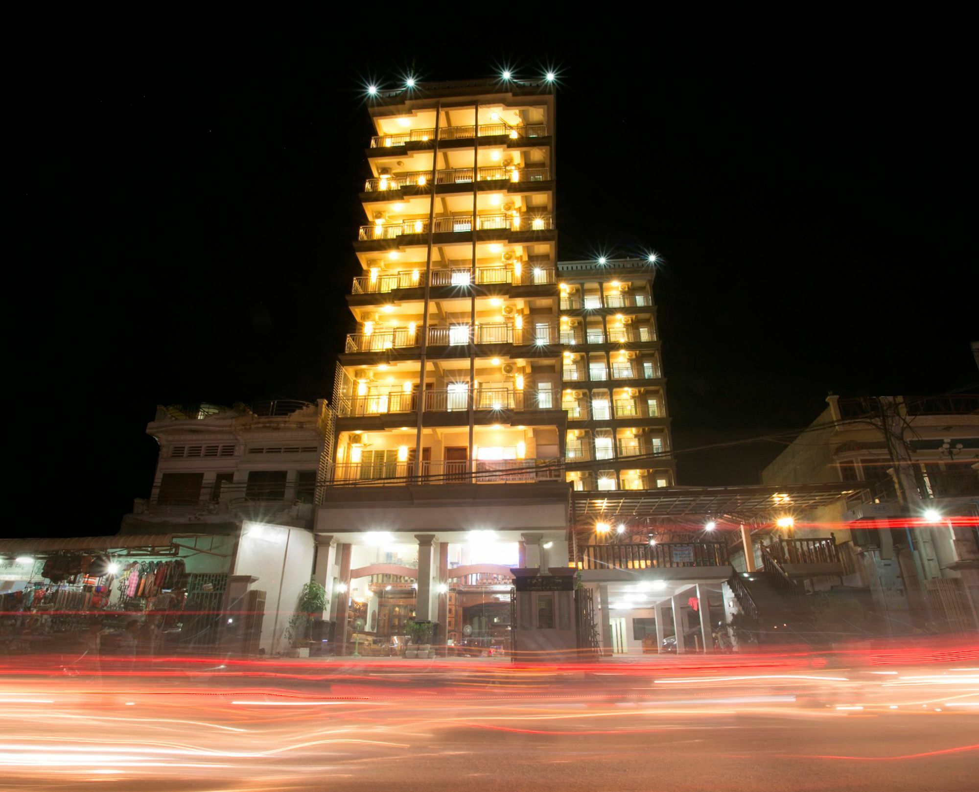 Raksmey Suo Hotel Phnom Penh Exterior photo
